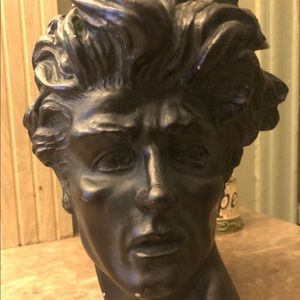 Head Statues